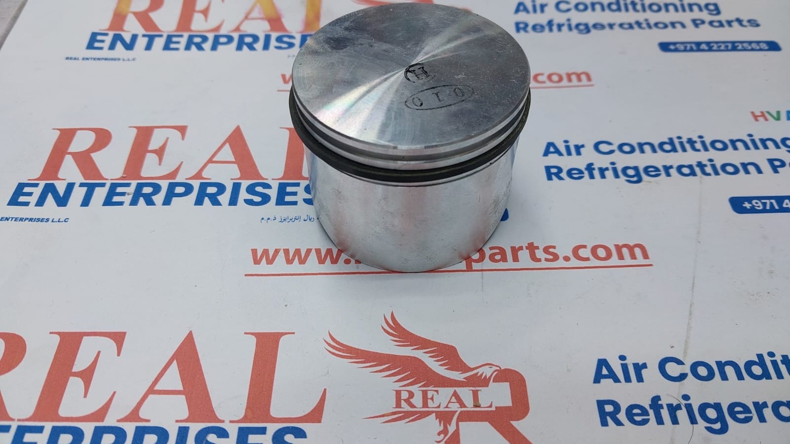 PISTON WITH PIN