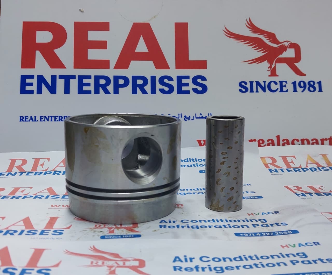 COMPRESSOR PISTON AND PIN ASSEMBLY